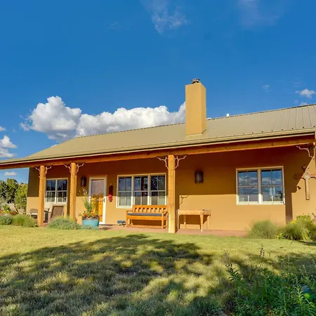 Hidden Santa Fe Gem - Nestled In Tesuque Hills! Villa